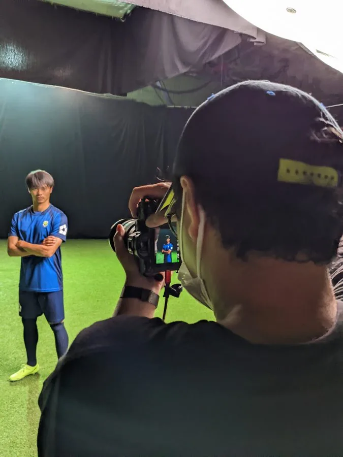 Behind the scenes on an Omni shoot